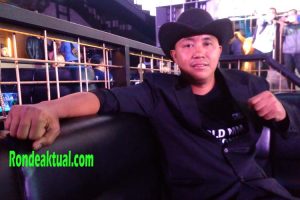 SATRIA ANTASENA DI SOFA KEPALAN SATU