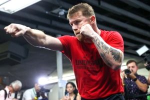 CANELO MELINA PIZZANO 31 AGUSTUS