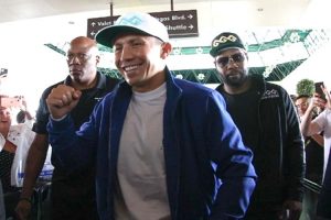 GOLOVKIN KEPALKAN TANGAN ED MULHOLLAND 13 SEPTEMBER 2022