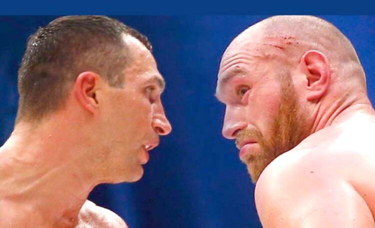 Wladimir Klitschko dan Tyson Fury bertarung 12 ronde dan salah satu yang sangat bersejarah dalam kelas berat di Jerman, 28 November 2015. (Boxing Scene)