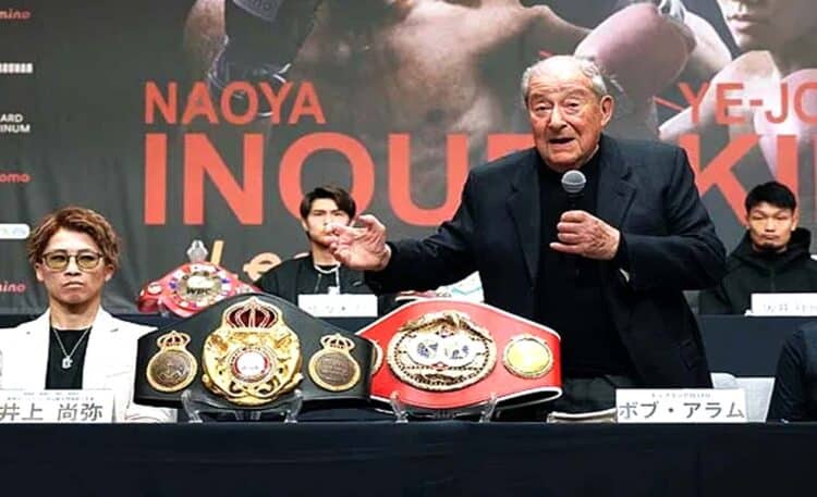 Bob Arum saat menghadiri konferensi pesr di Tokyo, hari Rabu.