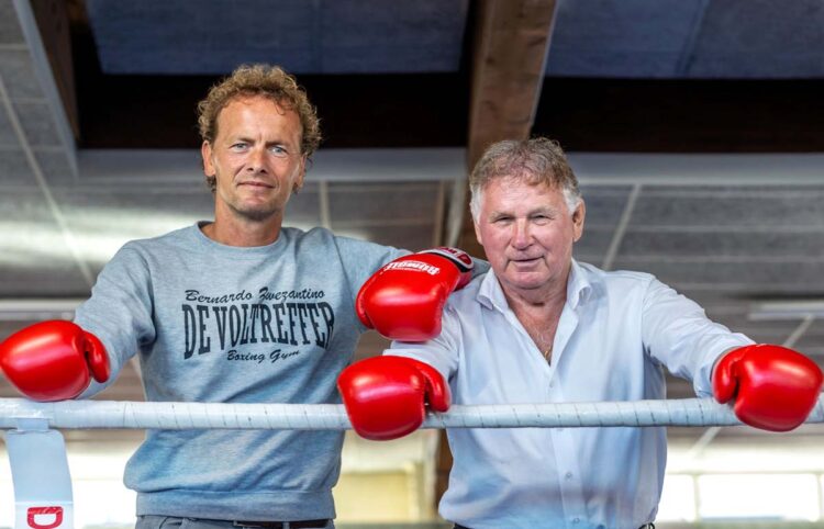 Presiden World Boxing, Boris van der Vorst (kiri) berjuang mempertahankan tinju tetap di Olimpiade. (Sumber foto facebook)